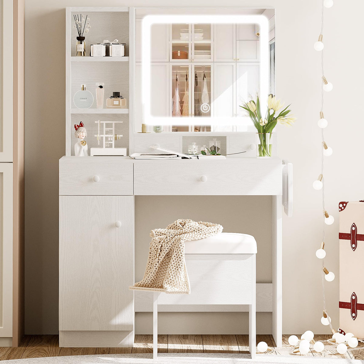 Vanity Desk with Charging Station and Storage Q520243